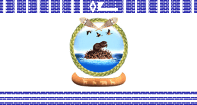 the Huron-Wendat flag, with an image of a beaver sitting on a lodge with three bustards flying overhead, two snowshoes, a canoe and a circle of braided sweetgrass, bordered on the top and bottom with a blue and white woven pattern indicating a wampum belt.